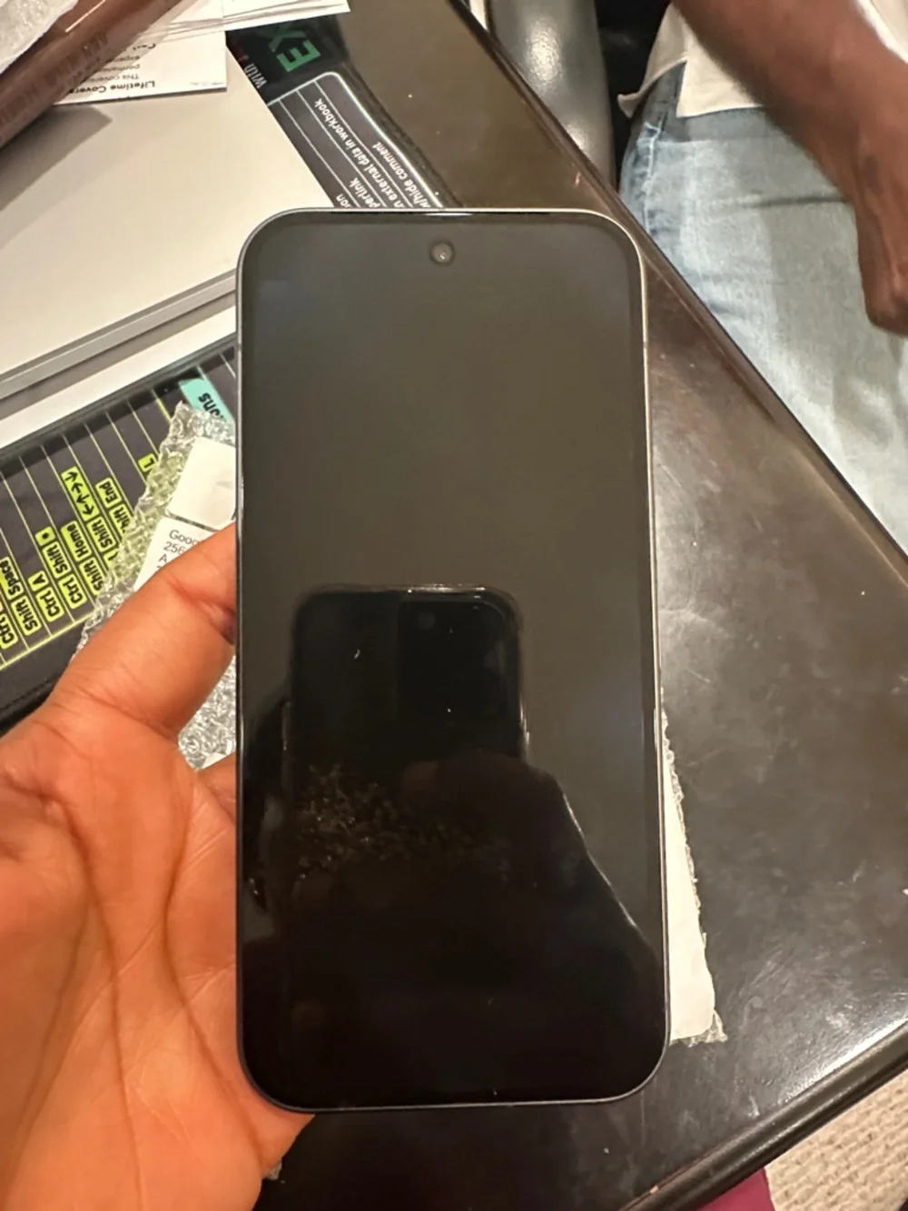 Smartphone - Black Screen (Brand Not Visible) google pixel 10 unlocked 256gb